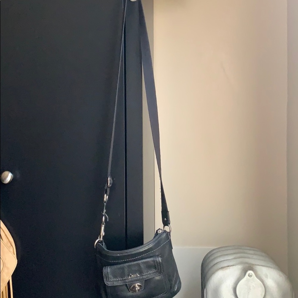 Coach two pocket bag, crossbody Bag - Picture 2 of 2